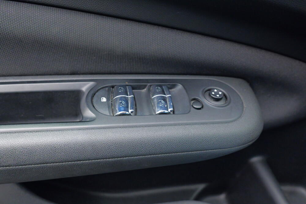 4ec02afa-7979-4721-b1f8-9e796398e16e-full