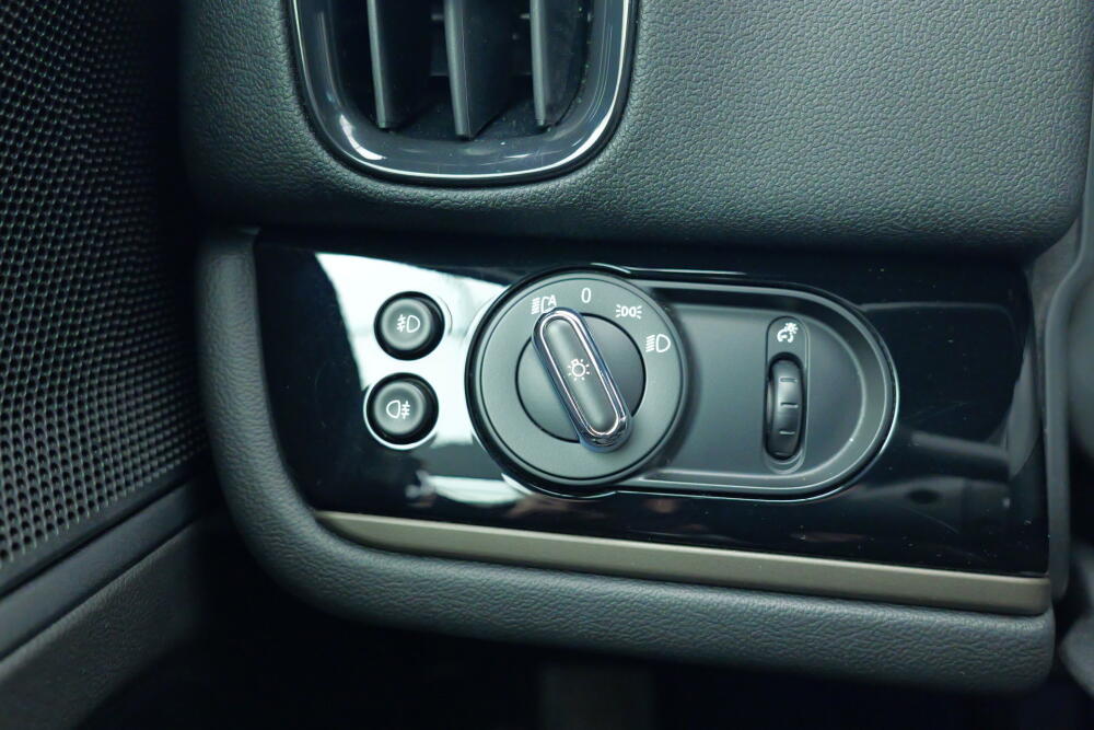 ba3d88d1-c276-4e0d-b117-7239e0e6b5af-full