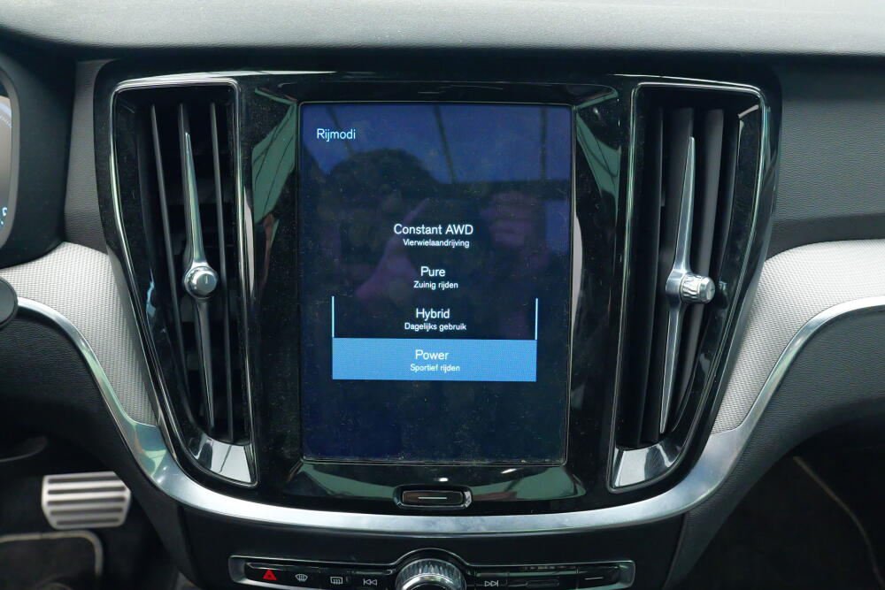 df53f700-884c-4117-9190-789a0d40e91e-full