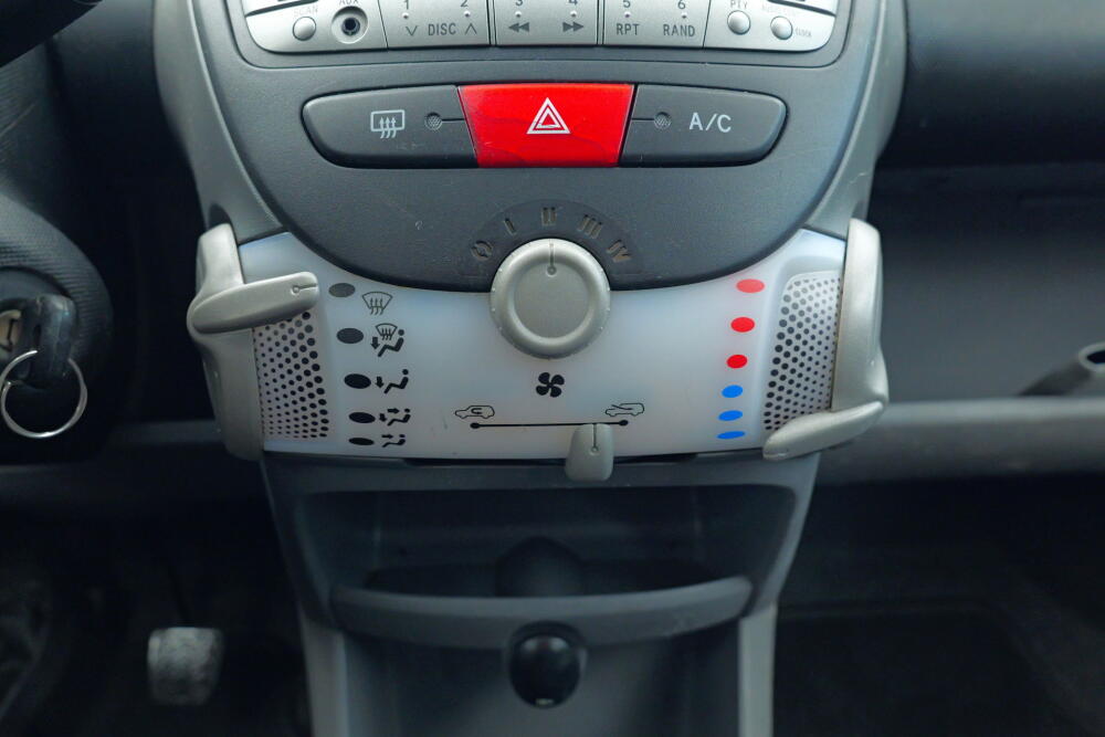 025ee3e5-b554-4f15-9d1b-26bab1ea16fa-full