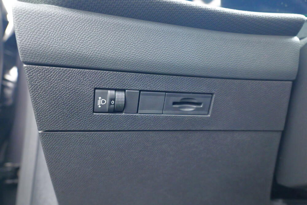 55e19378-ad35-4633-843a-fb5f6172d8d8-full