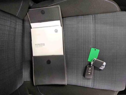 ea6d04ff-6161-4dd4-b794-489e64ee5704-full