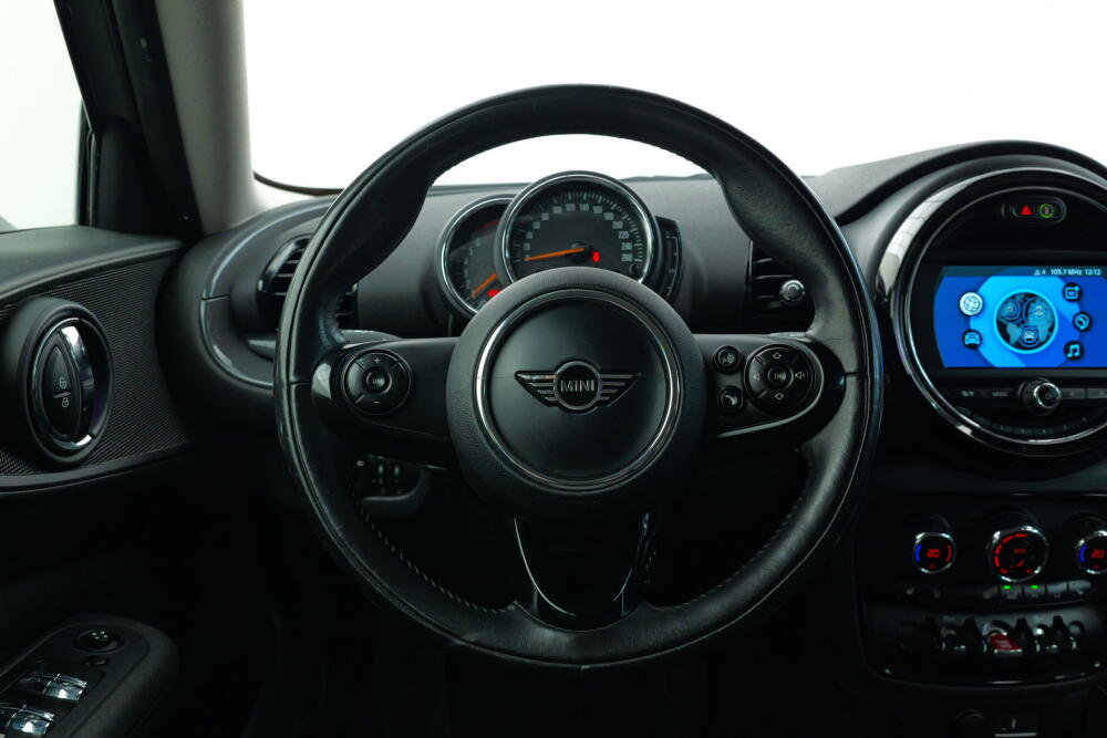 f99f46c9-47f2-4ca3-9b56-756e8a2e06cd-full