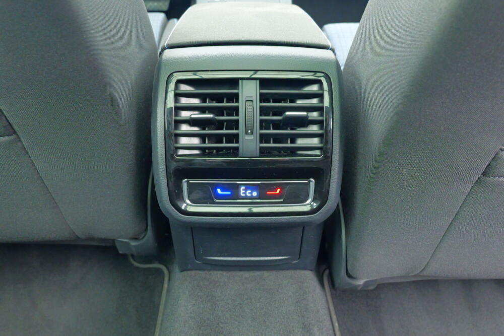 7609aeb6-c9ef-4de2-944d-119278bdc943-full