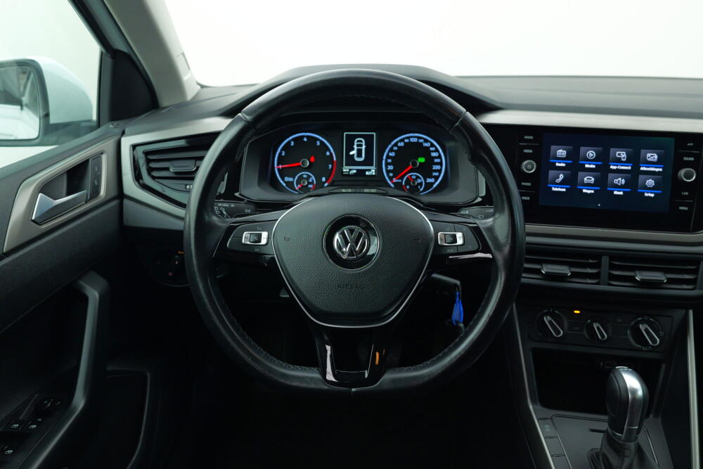 e1153ba9-249e-4f61-8746-8efad4fe8ad5-full