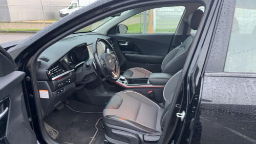 be6e7fb9-d447-4134-9e5c-415ecdabe94b-full