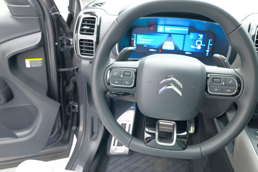 e29356e4-2ee0-418f-9ec2-3d8e275bf1b3-full