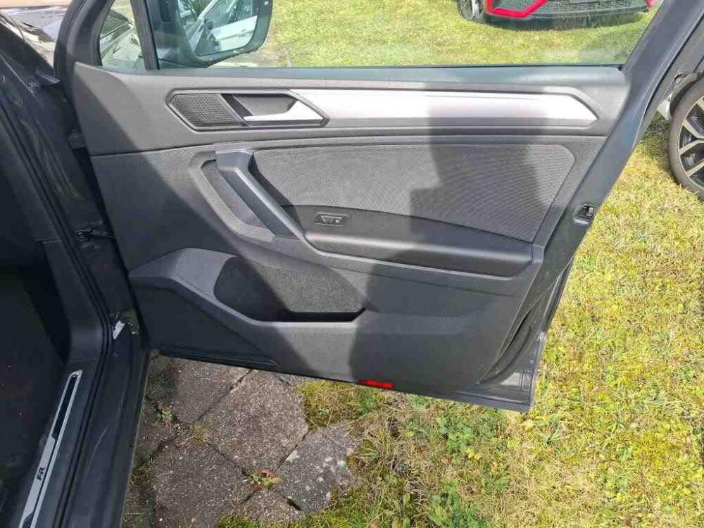 64c7d22b-6c06-4234-87d2-e150bea0fb06-full