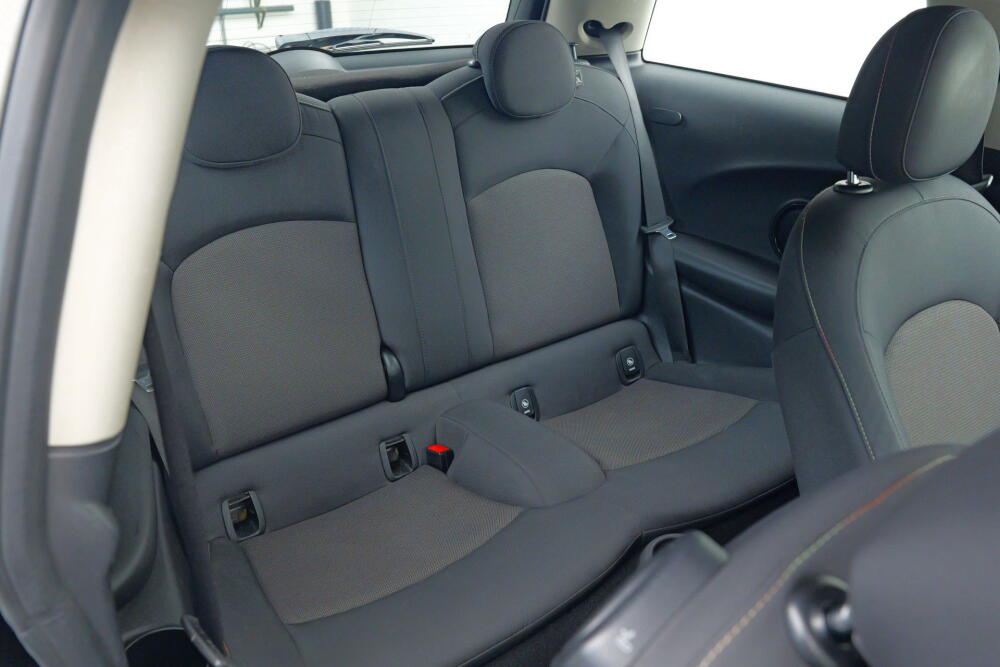 e1657bac-37d8-4baf-a649-f7a79080b30c-full